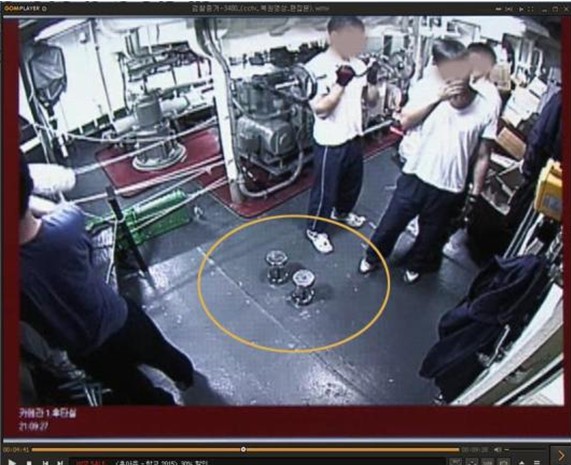▲ 천안함 내에 설치된 CCTV 가운데 후타실의 영상. 사진=신상철 전 민군합동조사위원