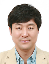▲ 최진봉 성공회대 신문방송학과 교수