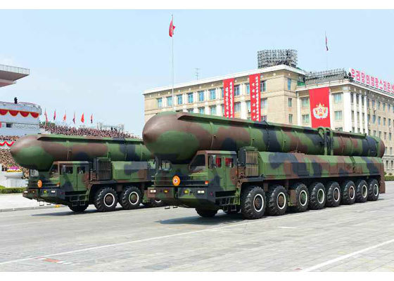 ▲ 지난 2017년 4월15일 북한 열병식에 등장한 신형 대륙간탄도미사일(ICBM). 사진=노동신문