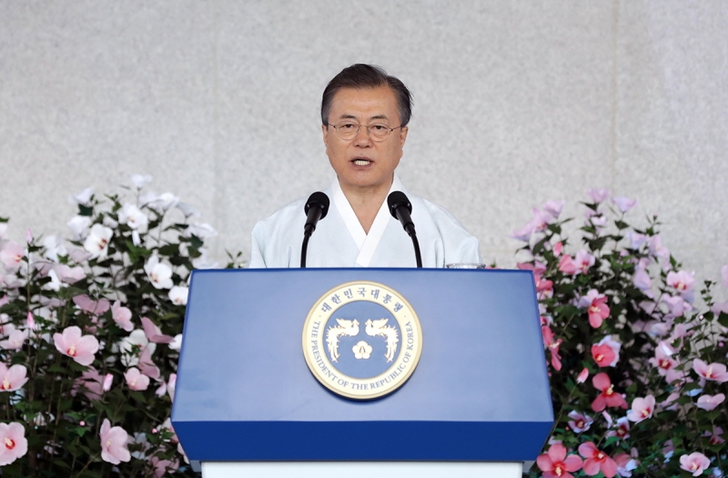 ▲문재인 대통령이 지난 15일 천안 독립기념관에서 열린 74회 광복절 경축식에서 경축사를 하고 있다. 사진=청와대