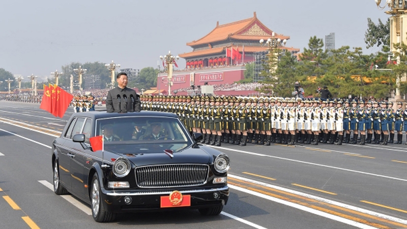 ▲ 시진핑 중국 국가주석이 지난해 10월1일 중국 건국 70주년 건국절 기념식에서 열병식을 사열했다. 사진=인민일보