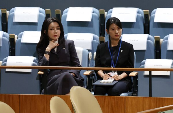 ▲Première dame Kim Kun-hee (à gauche). ⓒActualités Yonhap