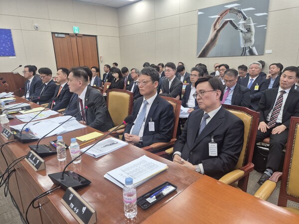 ▲30일 오후 국회 과학기술정보방송통신위원회에서 열린 ‘윤석열 정권 언론장악’ 관련 청문회가 열리고 있다. 사진=김예리 기자