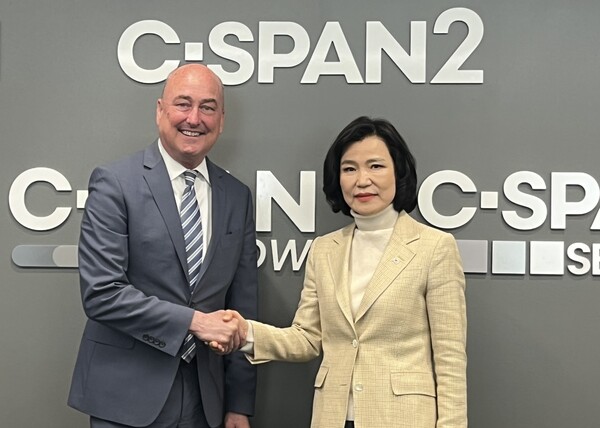 ▲ 이진숙 방통위원장이 미국 출장에서 C-SPAN 방송사에 방문한 모습. 사진=방통위 제공