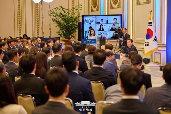 ▲ 7월3일 이재명 대통령이 청와대 영빈관에 ‘대통령의 30일, 언론이 묻고 국민에게 답하다’ 기자회견을 했다. 사진=대통령실 홈페이지