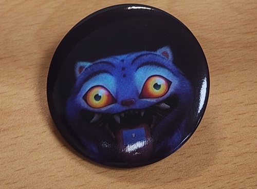 ▲ 취임 100일 기자회견에 참석한 기자들 비표로 활용한 케데헌 핀버튼. 사진=장슬기 기자