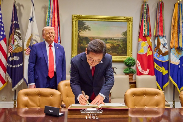 ▲ 지난달 백악관에서 한국과 미국 정상이 만난 모습. 사진=대통령실