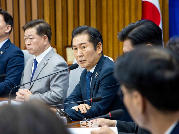 ▲정청래 더불어민주당 대표가 지난 18일 당대표-전국기초·광역의회의원협의회 간담회에 참석해 인사말을 하고 있다. 사진=더불어민주당