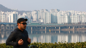 미·일·중 다 겪은 '폭락의 시대'...美 이코노미스트 기자가 말하는 '토... - 뉴스 썸네일 이미지
