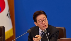 동아일보 “청와대, 5급 이상 다주택 공직자 승진배제 검토” 기사 삭제