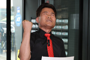 전한길 부정선거 이어 학력 음모론까지, 이준석 “고소 추가” 반발