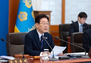 전쟁추경…조선일보 “현금 살포 중독” 한겨레 “정유사 보전 재정부담 눈덩이”