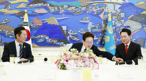 [속보] 과방위 넘자마자…정청래, ‘TBS 예산 추진할 생각 없다’