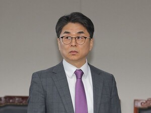 방미심위원 사퇴 2인 업무 복귀