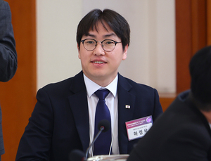 ‘부산 북갑 출마’ 하정우 사의 표명에 조선일보 “국민 속이는 것”