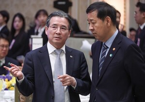 청와대 정책실장 “나도 공범” 발언, 언론의 평가 엇갈렸다