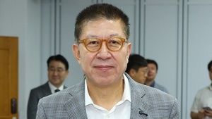 박형준 후보의 '두 얼굴' 논란? 민주당의 비하 유튜버 출연 비판