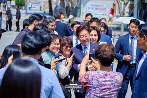 李대통령 “투표로 극복할 구태기득권자” 장동혁 “부패권력? 李·민주당”