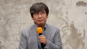 유시민 “멸칭 쓰는 강성 팬덤, 이재명 대통령 해코지하는 꼴”